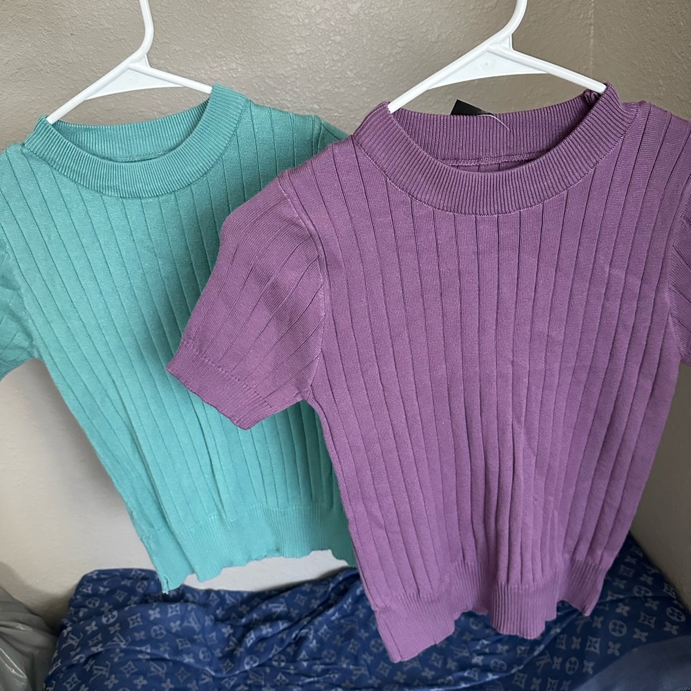 Brand New Ribbed Knit Short Sleeve Tops in Purple and Teal